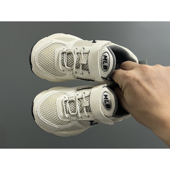 Kids' Shoes