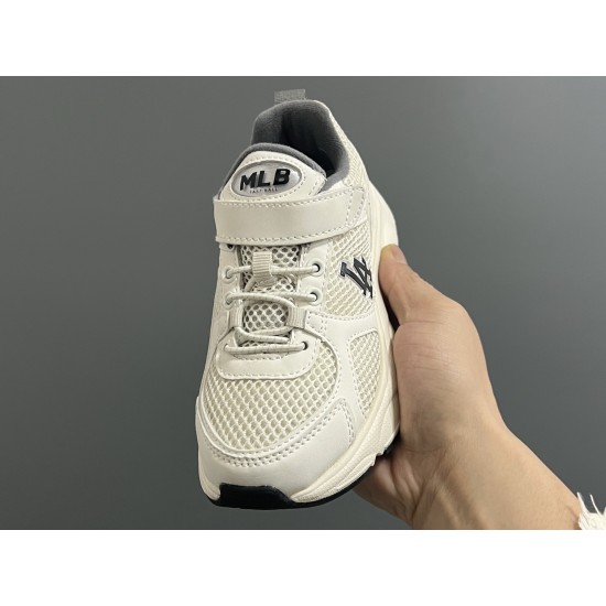 Kids' Shoes