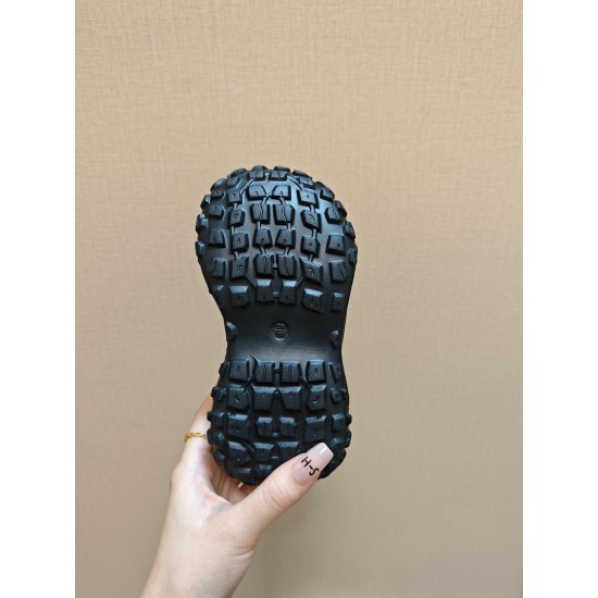 Kids' Shoes