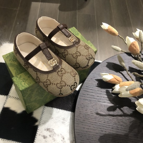 Kids' Shoes