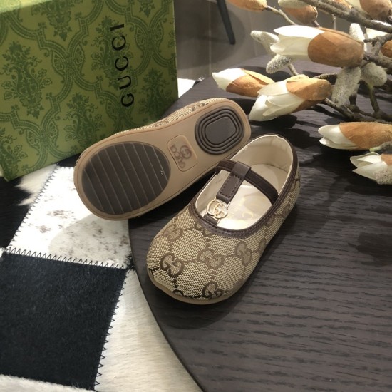 Kids' Shoes