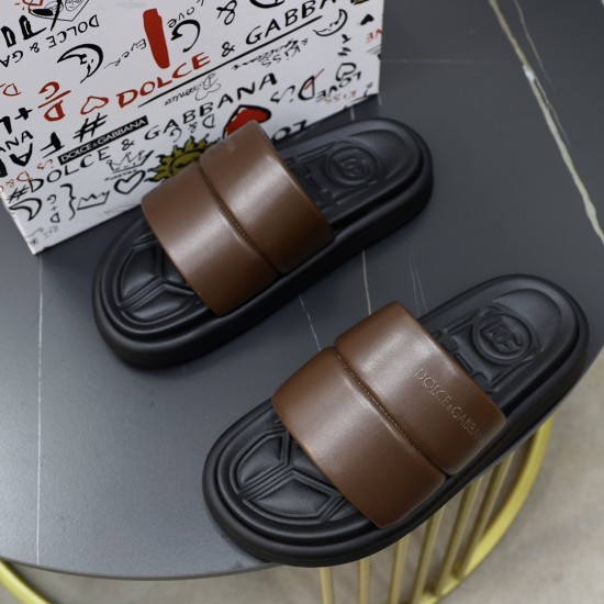 DG Shoes: Top Quality