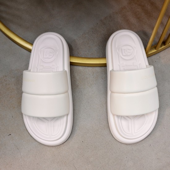 DG Shoes: Top Quality
