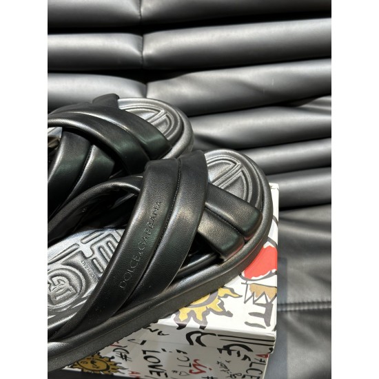 DG Shoes: Top Quality