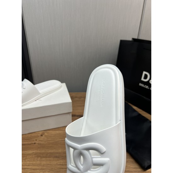 DG Shoes: Top Quality
