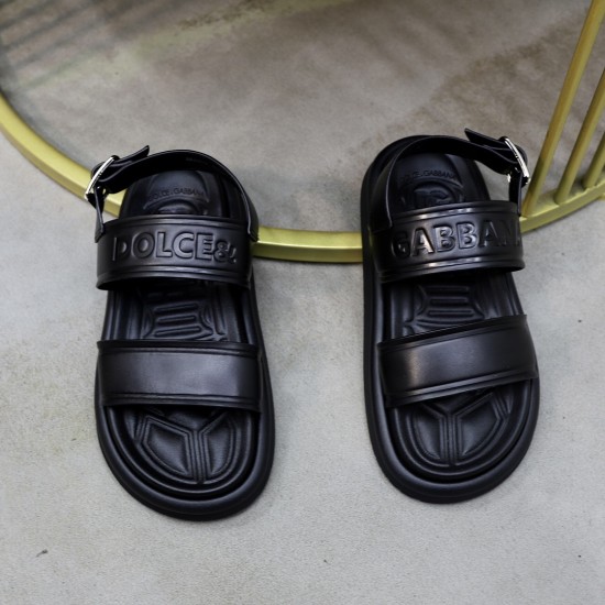 DG Shoes: Top Quality