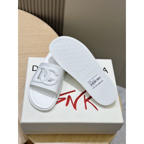 DG Shoes: Top Quality