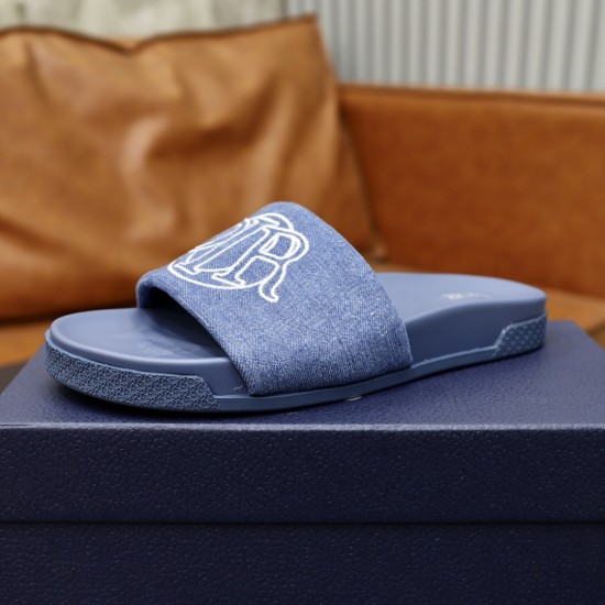 Dior Shoes: Top Quality