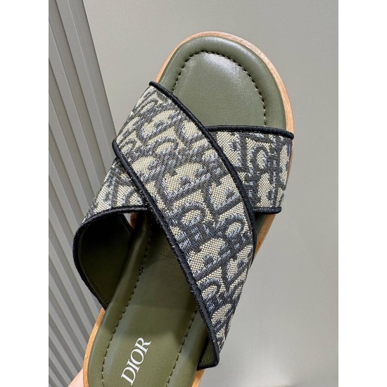 Dior Shoes: Top Quality