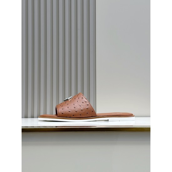 Dior Shoes: Top Quality