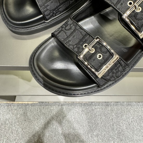 Dior Shoes: Top Quality