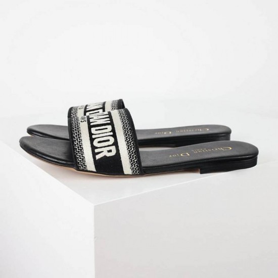 Dior Shoes: Top Quality