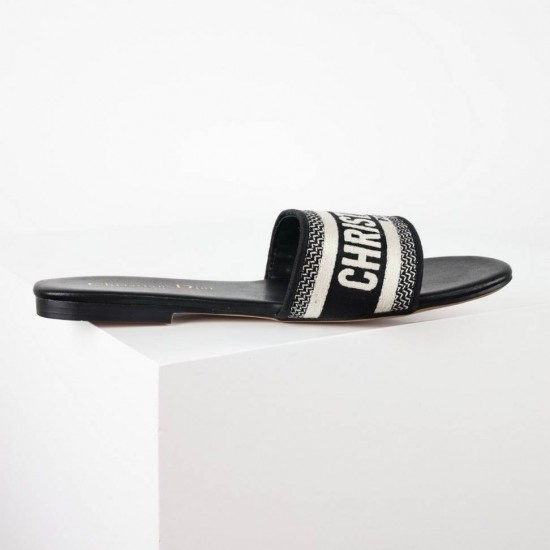 Dior Shoes: Top Quality