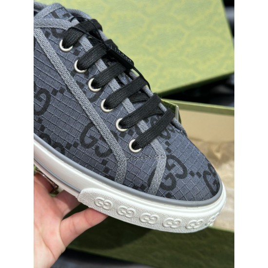 Gucci Shoes: Top Quality