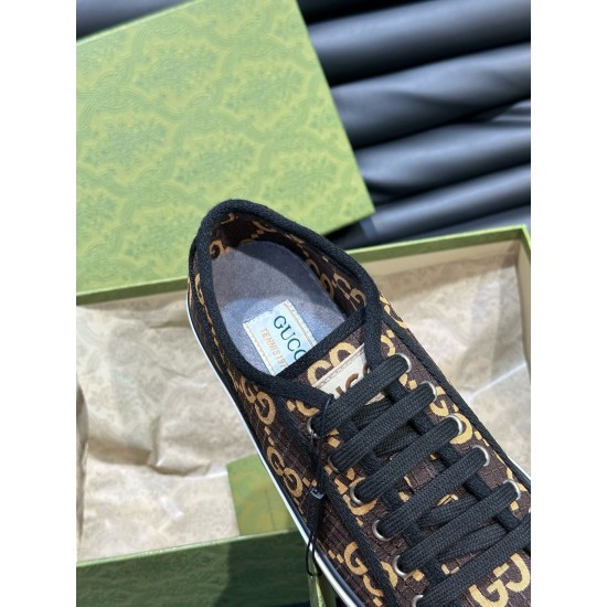 Gucci Shoes: Top Quality