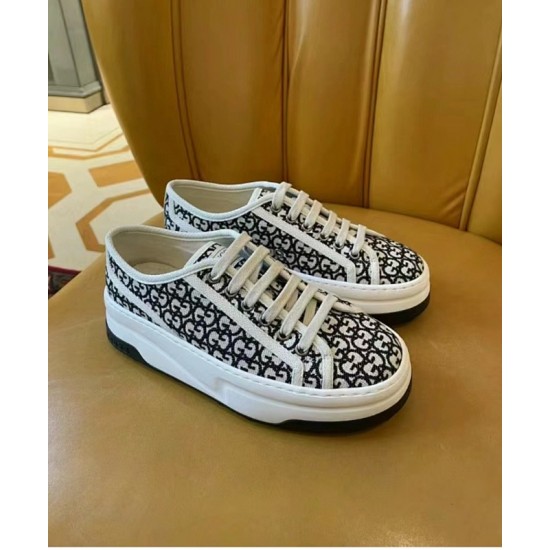 Gucci Shoes: Top Quality
