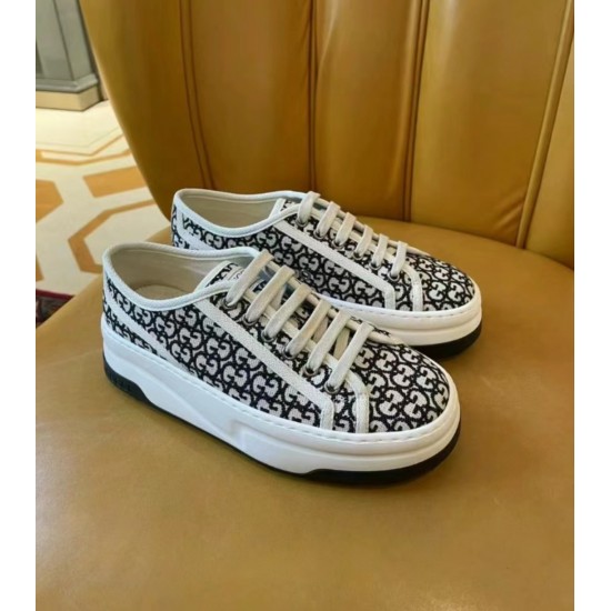 Gucci Shoes: Top Quality