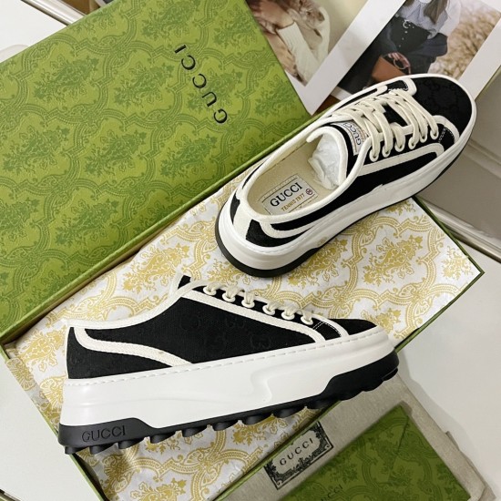 Gucci Shoes: Top Quality