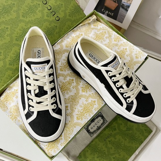 Gucci Shoes: Top Quality