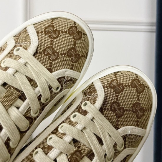 Gucci Shoes: Top Quality