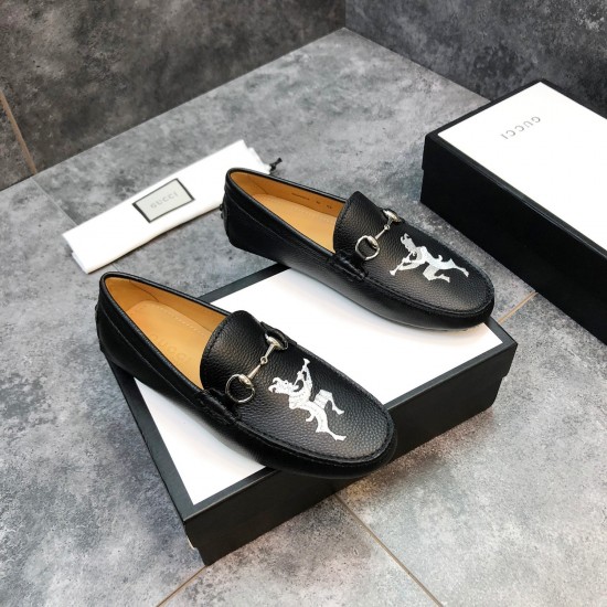 Gucci Shoes: Top Quality