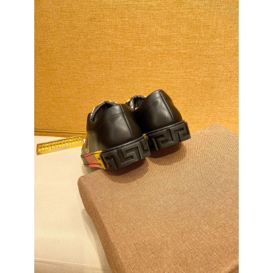 Versace Shoes: Top Quality