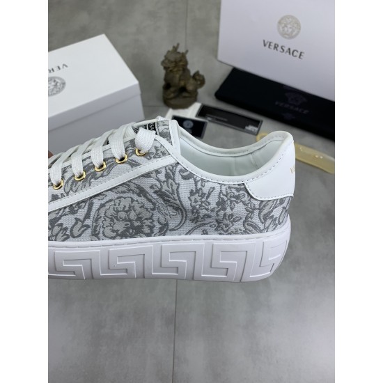 Versace Shoes: Top Quality