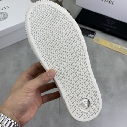 Versace Shoes: Top Quality