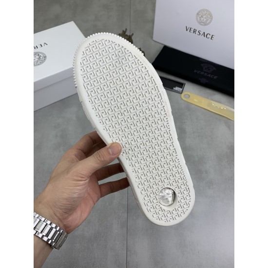 Versace Shoes: Top Quality