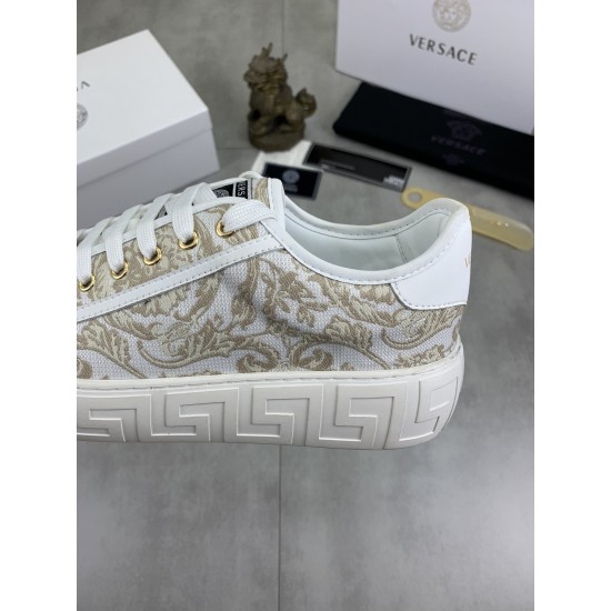 Versace Shoes: Top Quality