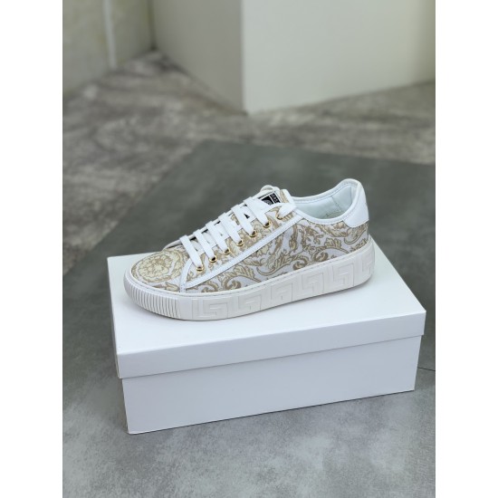 Versace Shoes: Top Quality