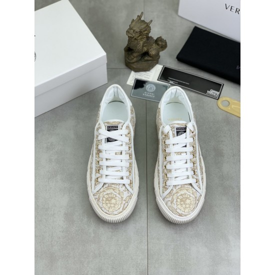 Versace Shoes: Top Quality