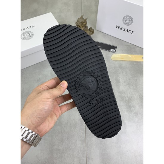 Versace Shoes: Top Quality