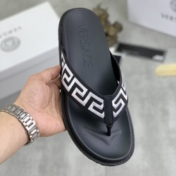 Versace Shoes: Top Quality