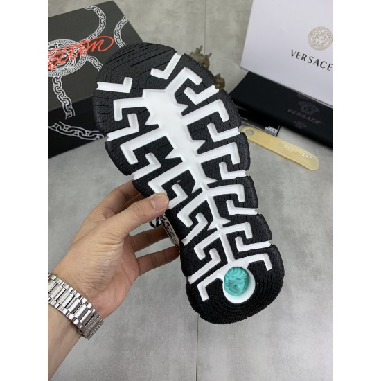Versace Shoes: Top Quality