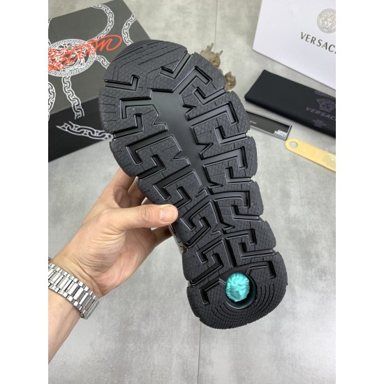 Versace Shoes: Top Quality