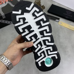 Versace Shoes: Top Quality