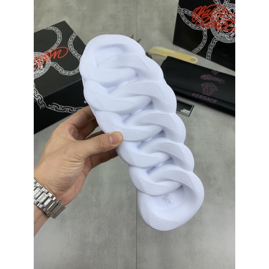Versace Shoes: Top Quality