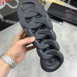 Versace Shoes: Top Quality