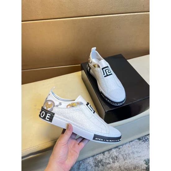 Versace Shoes: Top Quality
