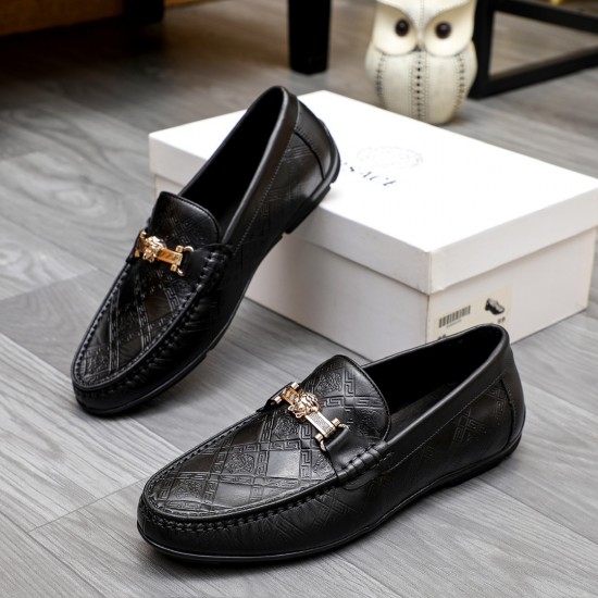 Versace Shoes: Top Quality