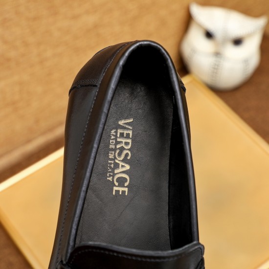 Versace Shoes: Top Quality