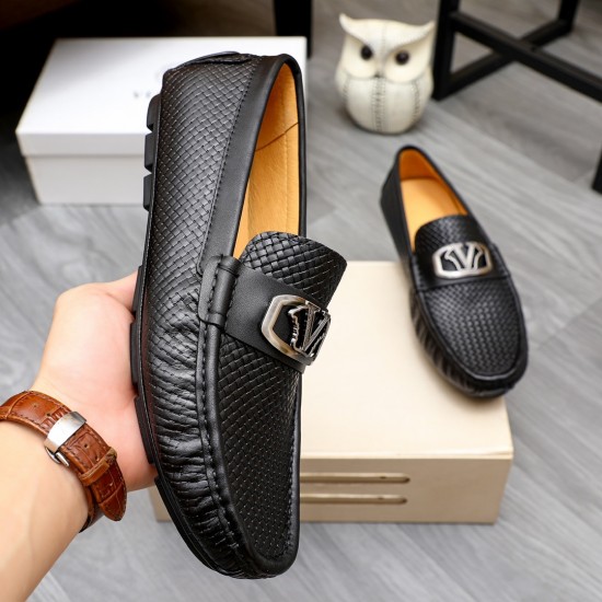 Versace Shoes: Top Quality