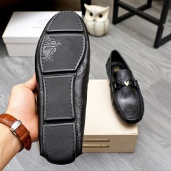 Versace Shoes: Top Quality