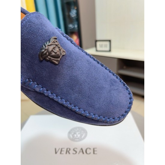 Versace Shoes: Top Quality