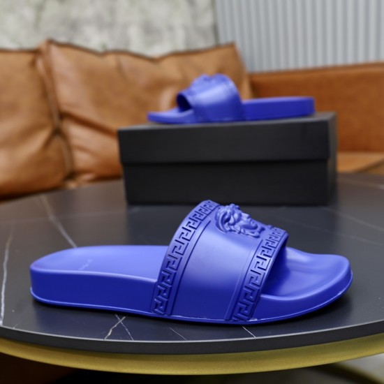 Versace Shoes: Top Quality