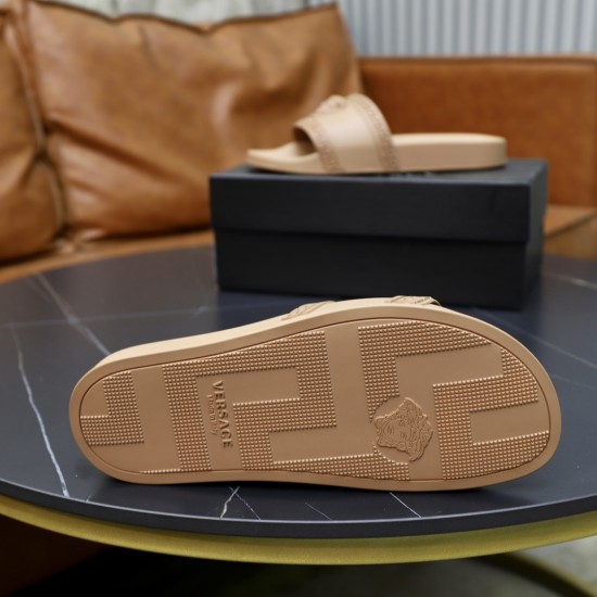 Versace Shoes: Top Quality