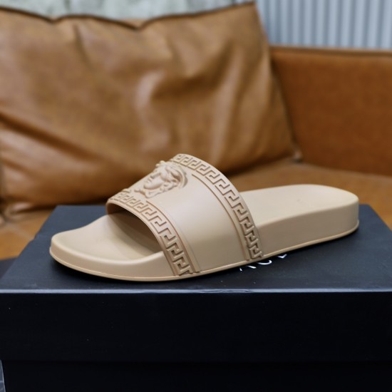 Versace Shoes: Top Quality