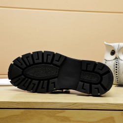 Versace Shoes: Top Quality