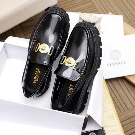 Versace Shoes: Top Quality
